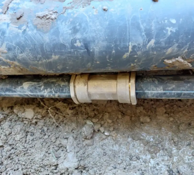 Une fuite d’eau à Fleurance, que faire ? 2 inspection tuyau fuite gers fuites