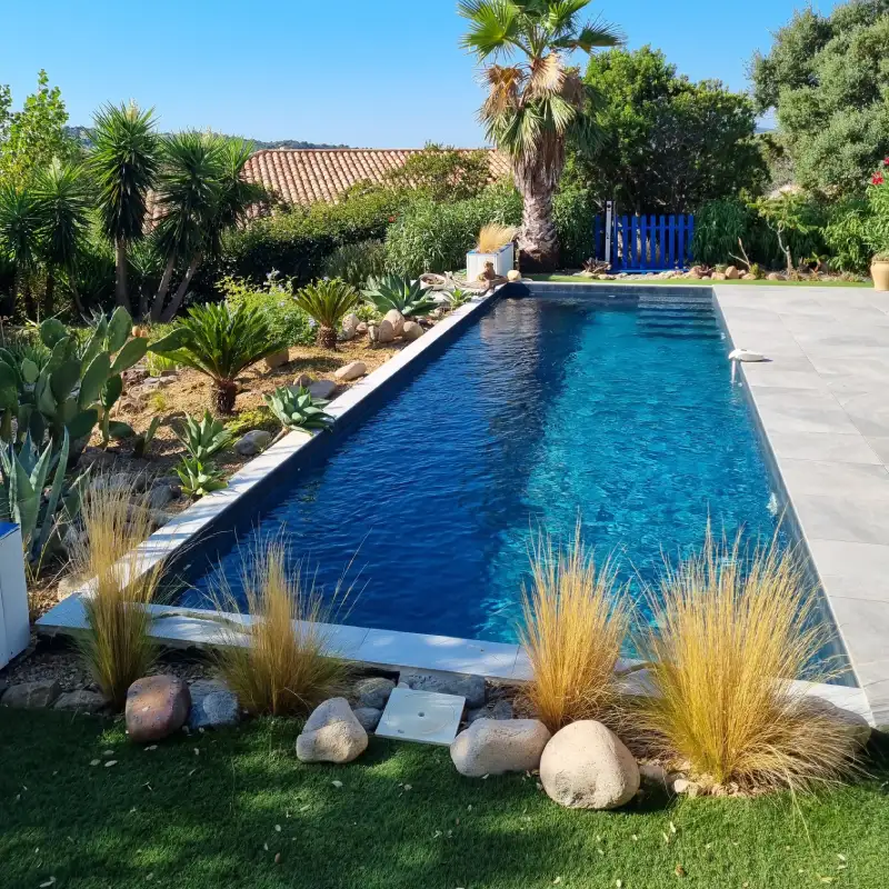 Baisse du niveau d’eau de la piscine à Mauvezin. 1 recherche fuite piscine plombier mauvezin inspection