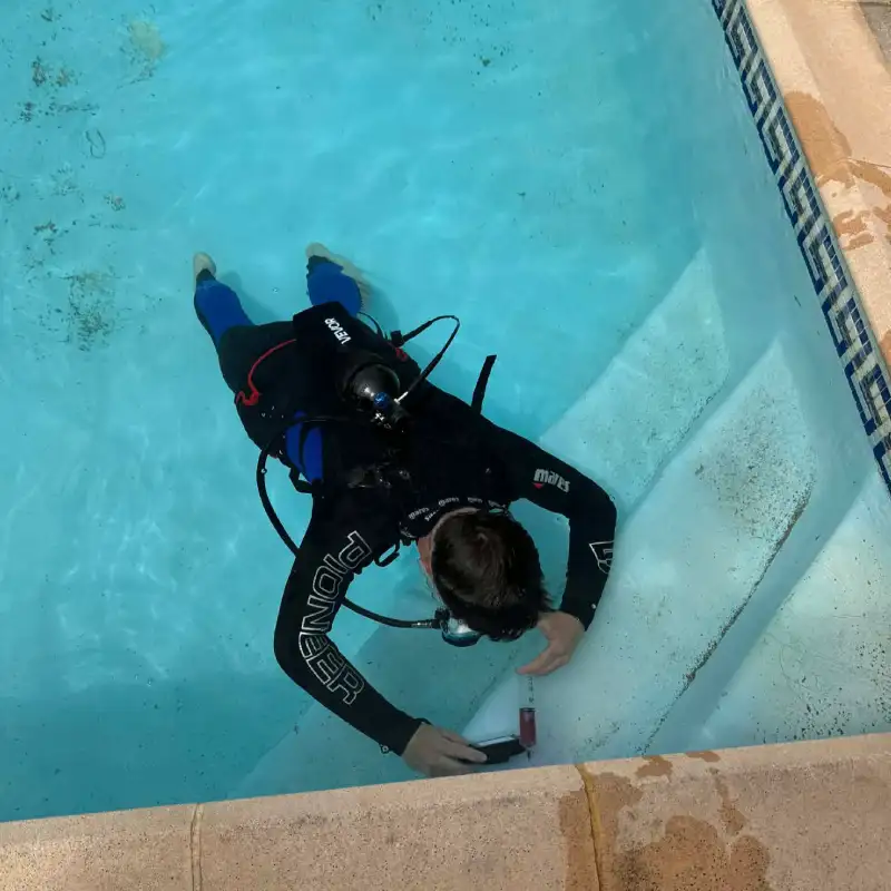Société de détection de fuites piscine dans le Gers 3 inspection fuite piscine gers fuites plongeur