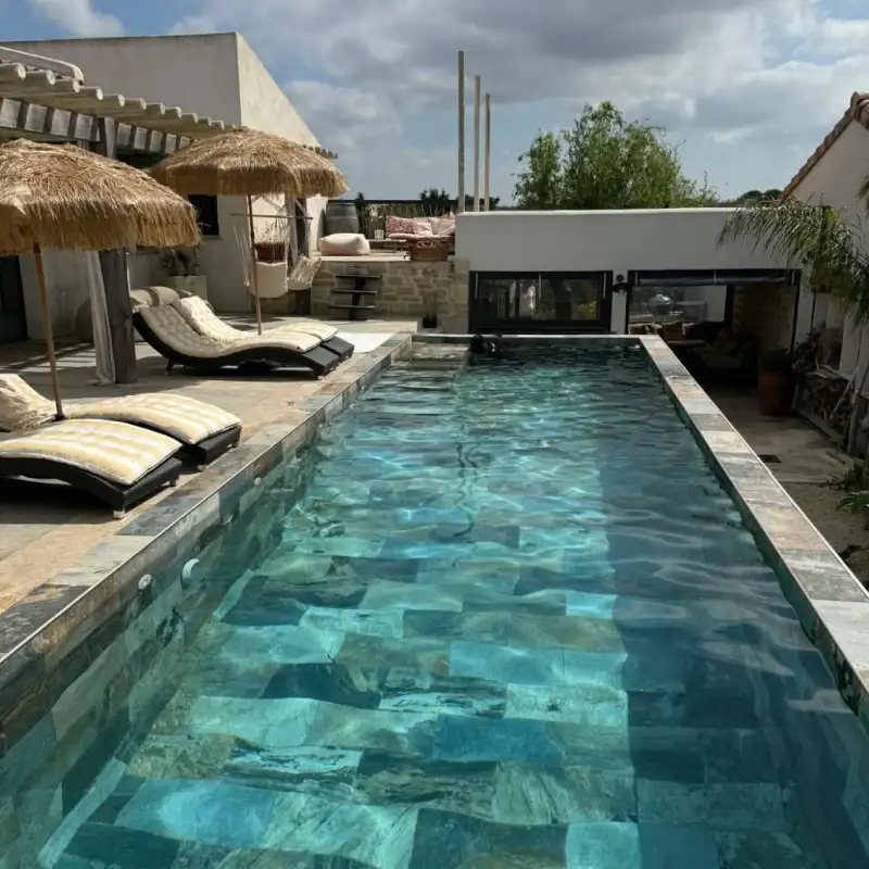 Problème au niveau du réseau skimmer dans le Gers 1 probleme skimmer piscine gers fuites inspection